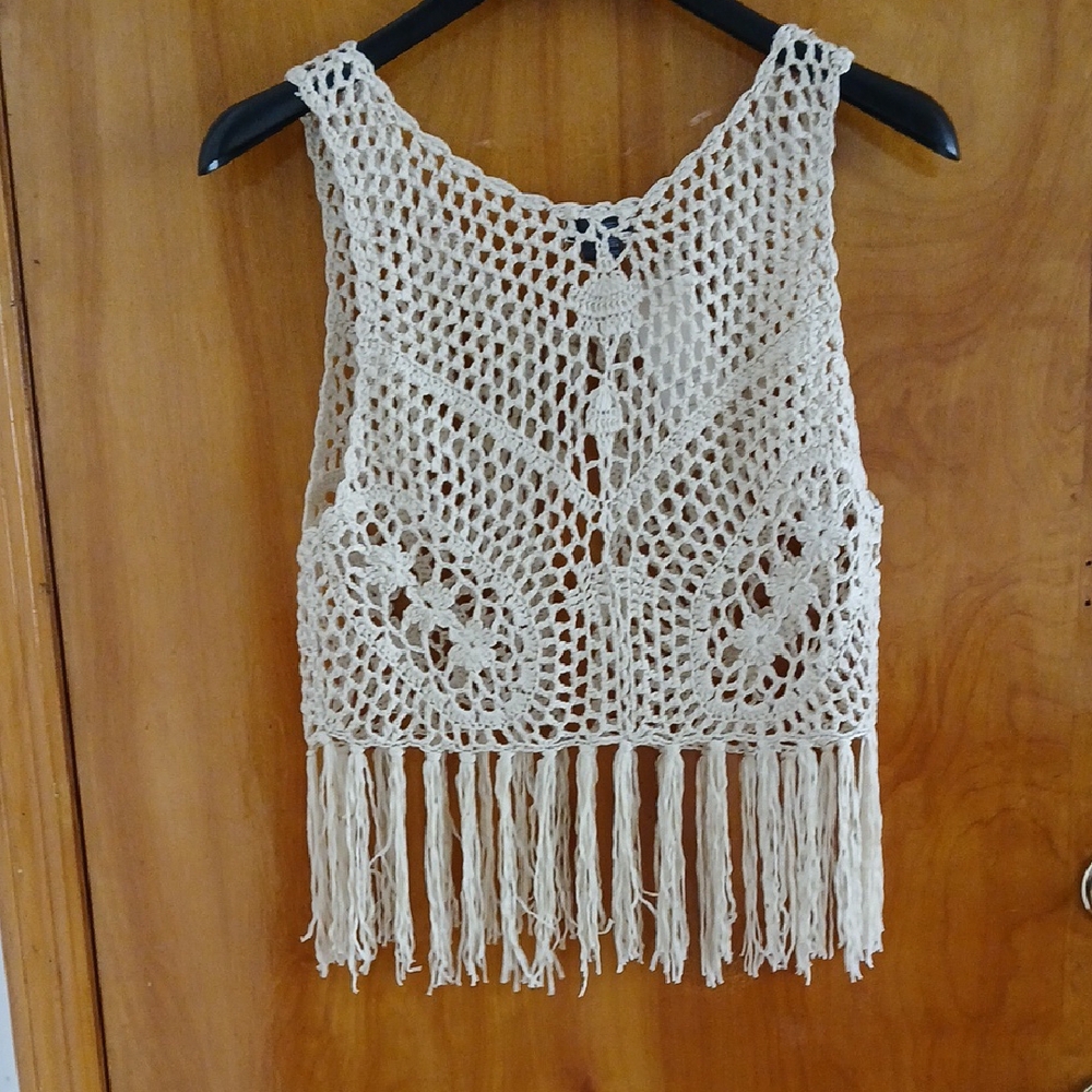 Divided White Crop Tie Front Tank Top - Picture 5 of 5